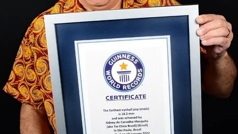 哈兰德独中三元，曼城逆转夺冠